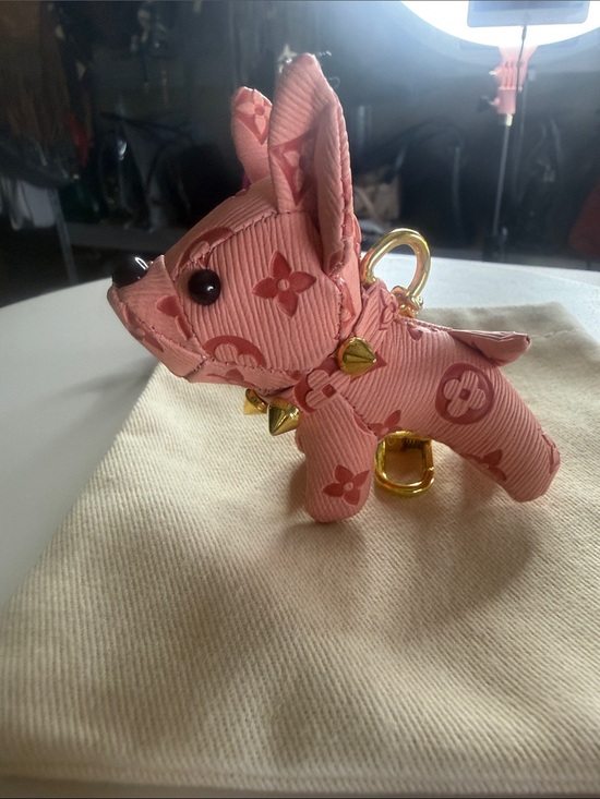 Charms Handbags - Mini Designer-Style Pink Dog Keychain with Gold Hardware